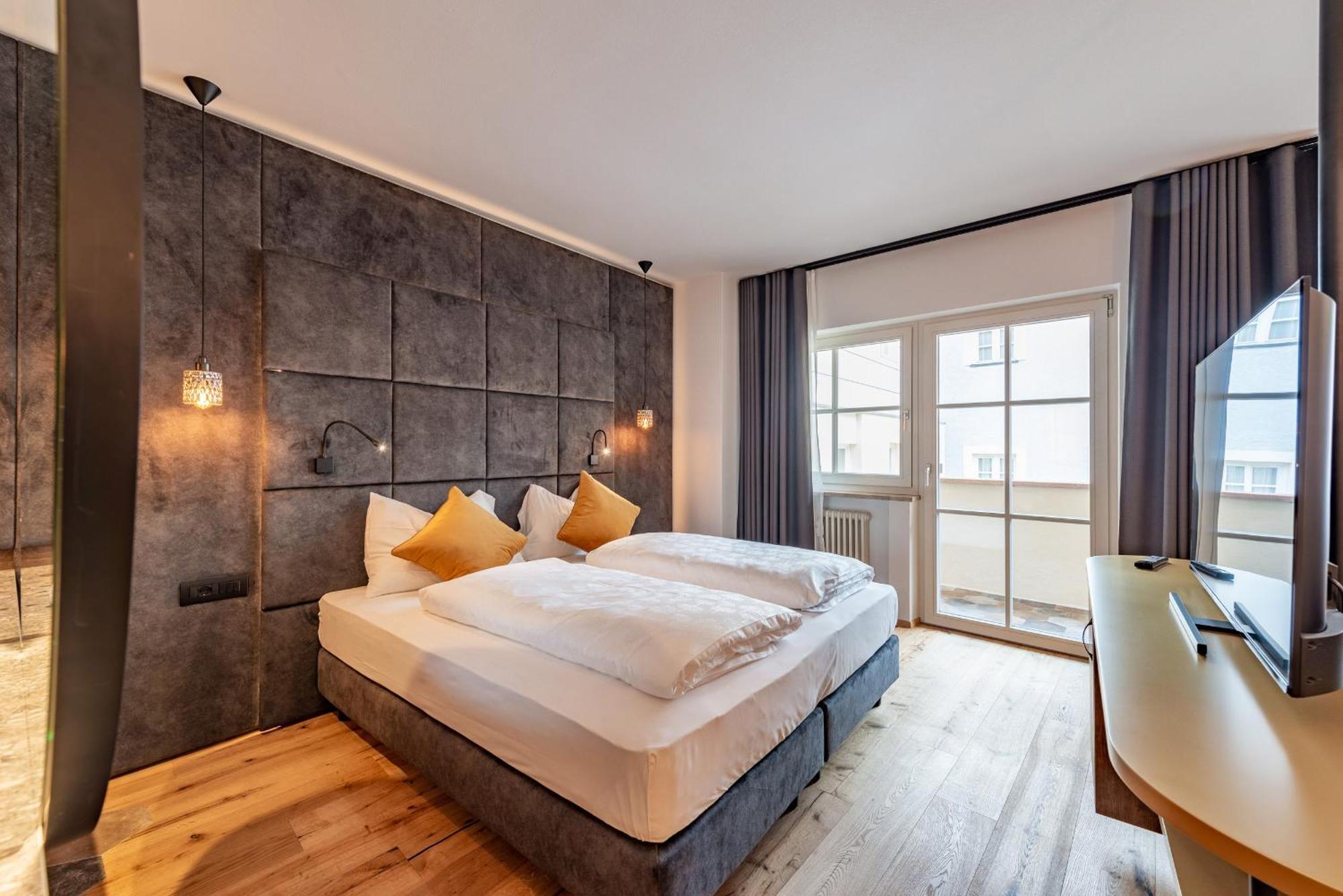 Hotel Goldene Traube テルメーノ エクステリア 写真